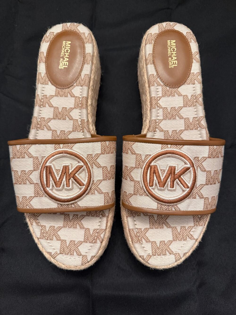 NWOT Michael Kors Sadler Logo Jacquard Wedge Sandal Light Cream, Natural 9.5M